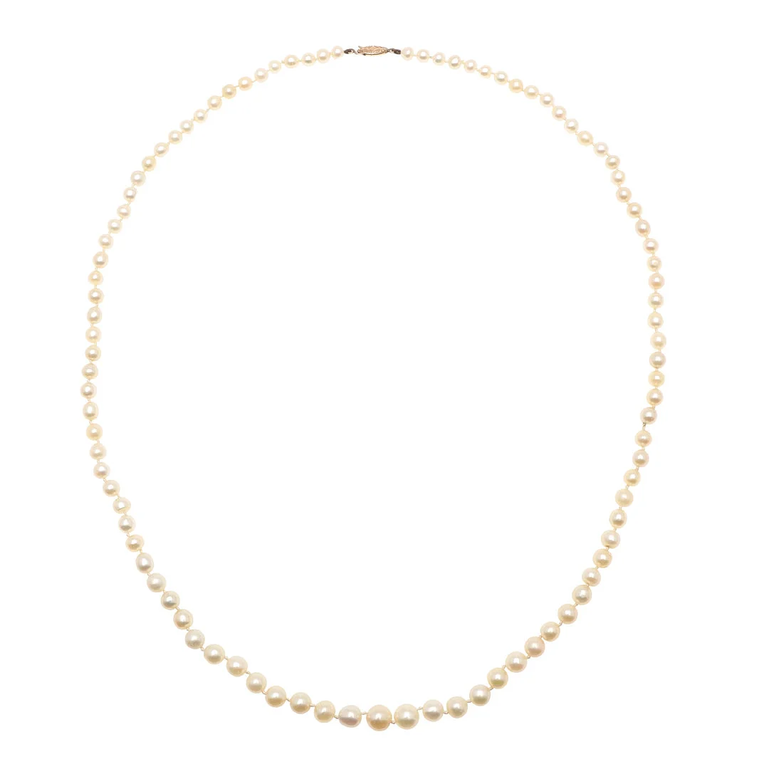 A SINGLE ROW GRADUATED NATURAL PEARL NECKLACE. — Necklace — Lawrences Auctioneers