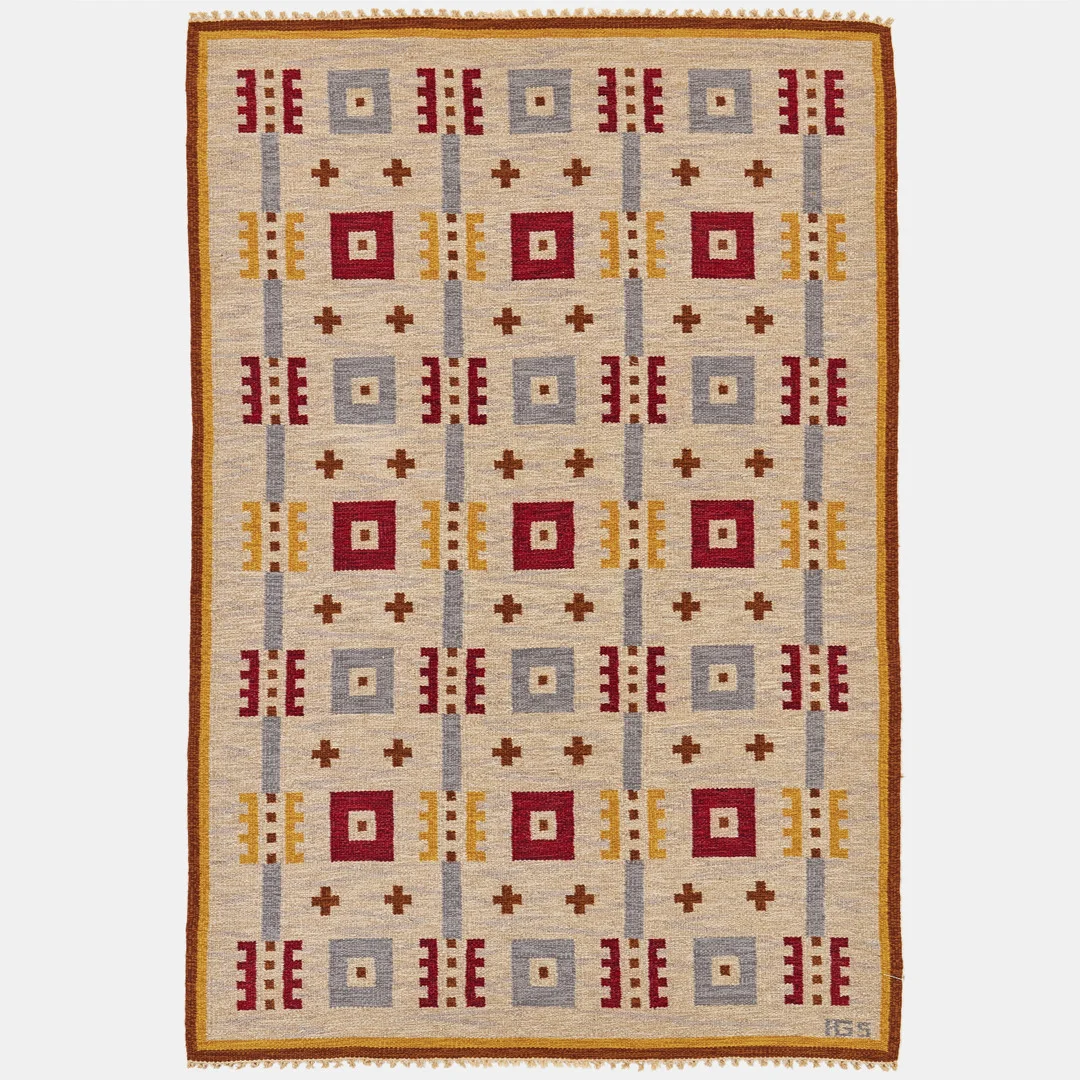 ANNA GRETA SJÖQVIST. Mata, rölakan, 243 x 164 cm, Sverige 1950-tal, geometrisk dekor mot grå botten. — Carpets — Stockholms Auktionsverk Fine Art