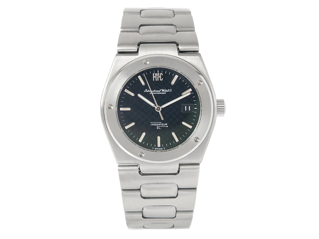 IWC, International Watch Co. Schaffhausen, Ingenieur SL (T Swiss Made T), s.k. "Jumbo", Cal 8541B, Serie nr. 2178142, Ref nr. 1832, Boett nr. 2203214, herrur, 40 x 38 mm, stål, automatisk, safirglas, datum, integrerad originallänk, viklås, cert (ej ifyllt), ca 1978, box, ytterkartong. — Klockor/IWC — Kaplans