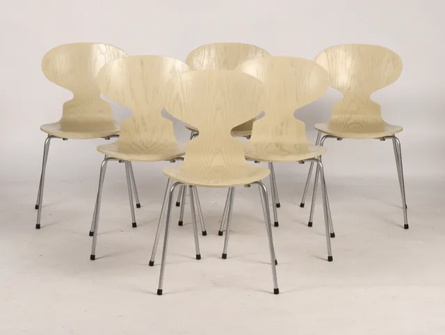 Arne Jacobsen. A set of six chairs, 'The Ant' with shells in bent veneered sand-coloured beech wood