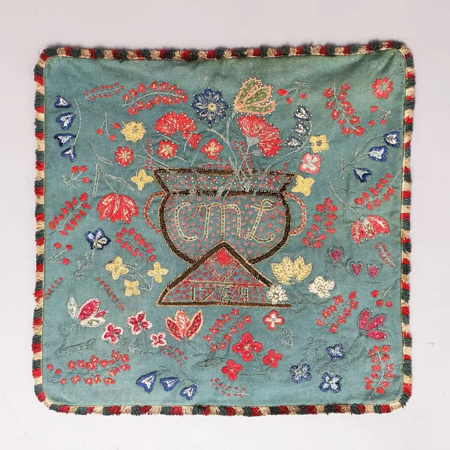 KUDDVAR, broderad, märkt 1784.