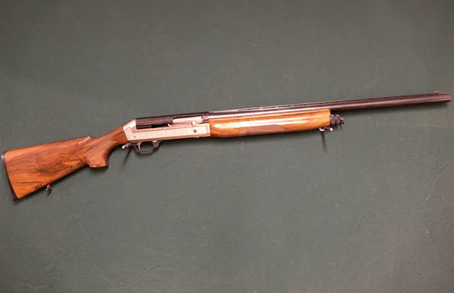 Benelli Rafaello kal. 12/76 #F109059 inkl. pipset C510864.