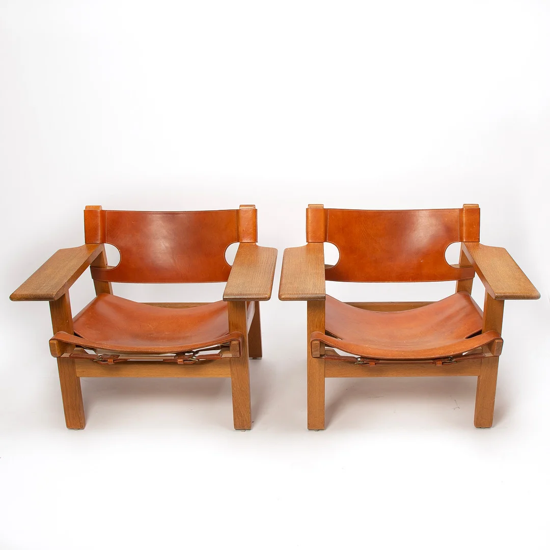 BÖRGE MOGENSEN. Fåtöljer ett par, "Spanska stolen". — Armchairs & Chairs — Stockholms Auktionsverk Göteborg
