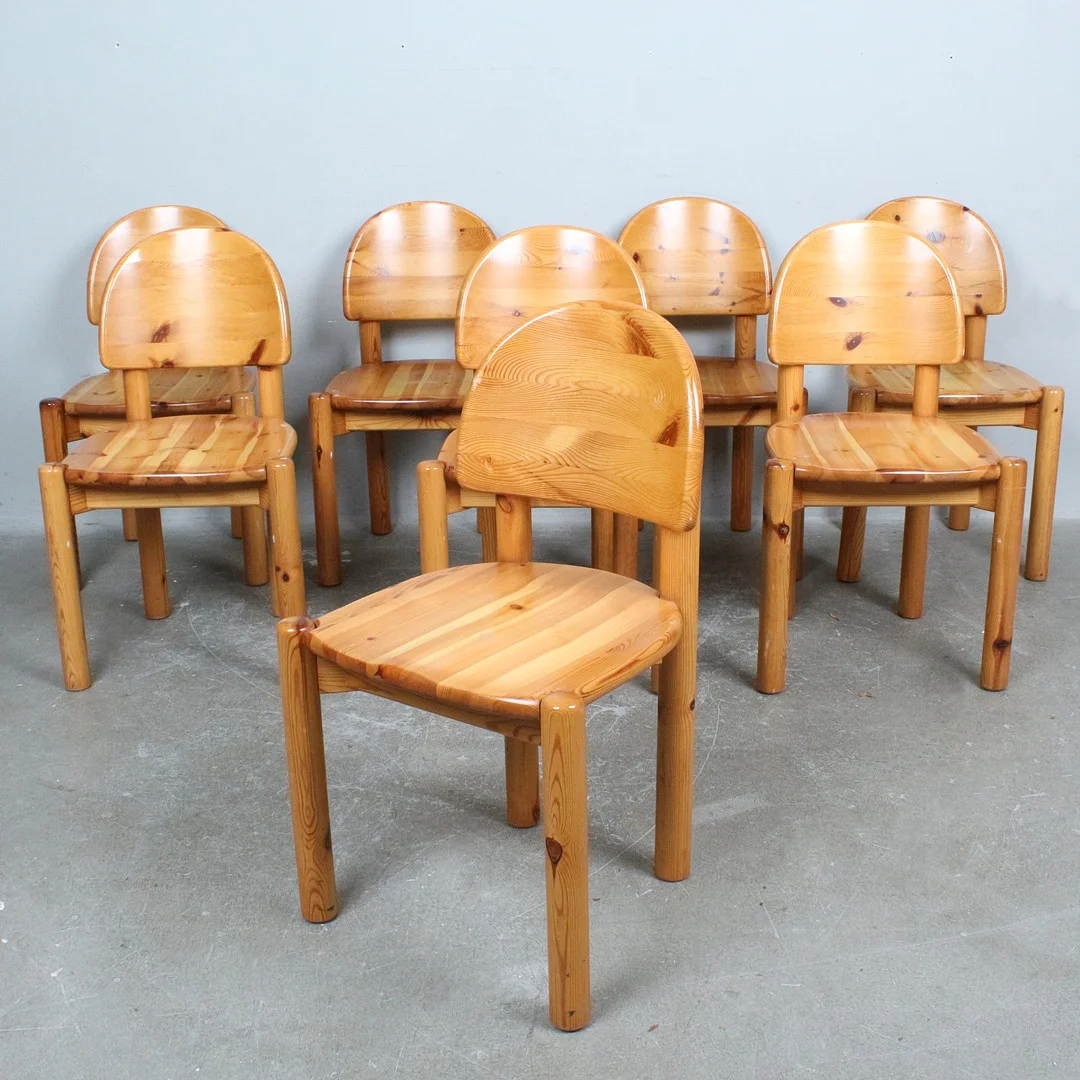 RAINER DAUMILLER. 8 Stühle / Esszimmerstühle, Kiefer, 1970er Jahre, Dänemark. — Armchairs & Chairs — Stockholms Auktionsverk Düsseldorf/Neuss