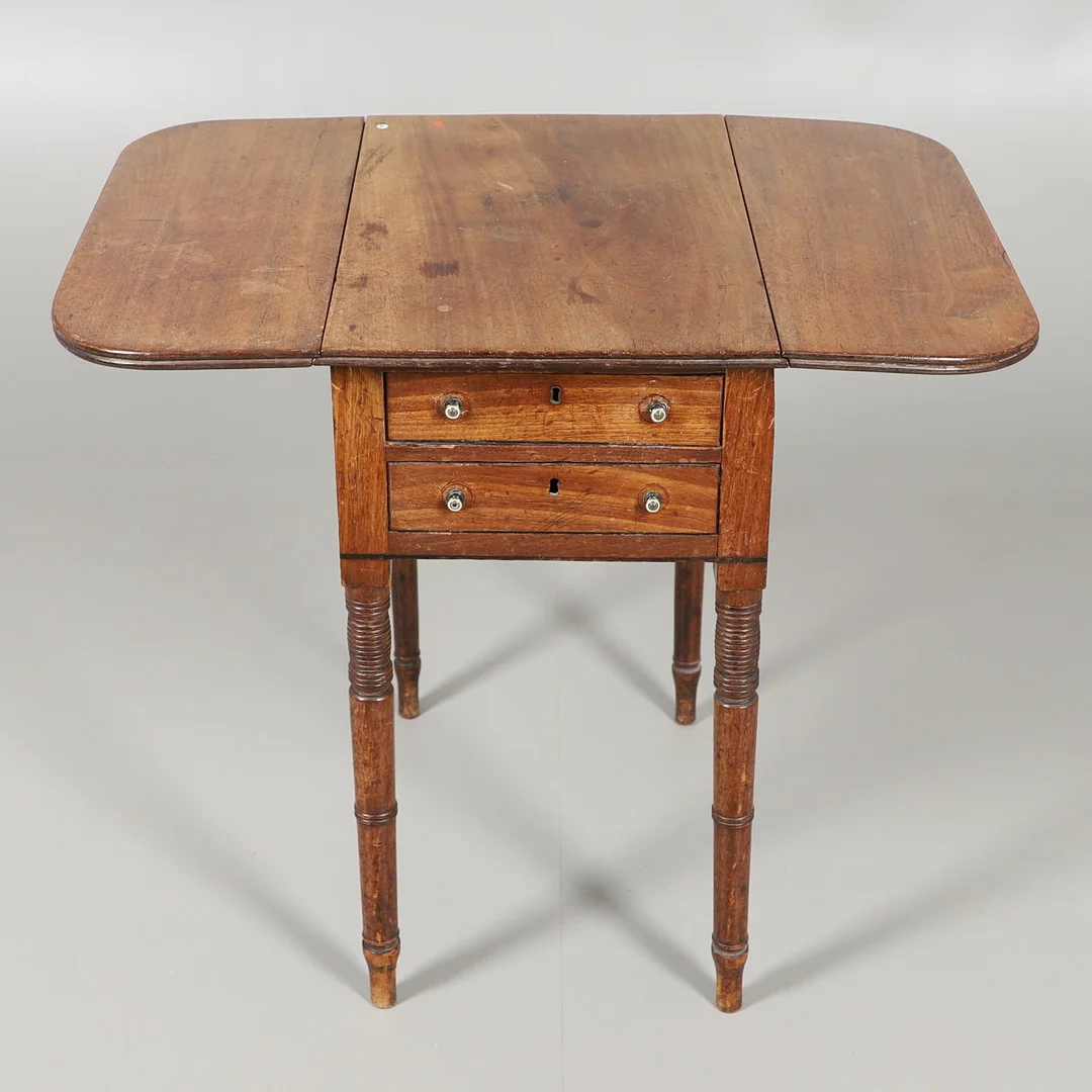 AN EARLY 19TH CENTURY LADIES MAHOGANY DROP LEAF WORK TABLE. — Tables — Lawrences Auctioneers