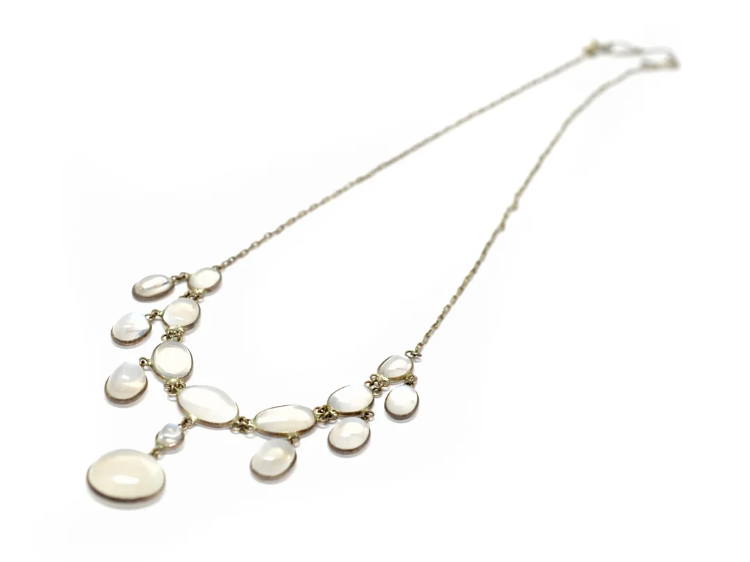 COLLIER, silver, månstenar, längd 38 cm. — Smycken/Collier — Kaplans