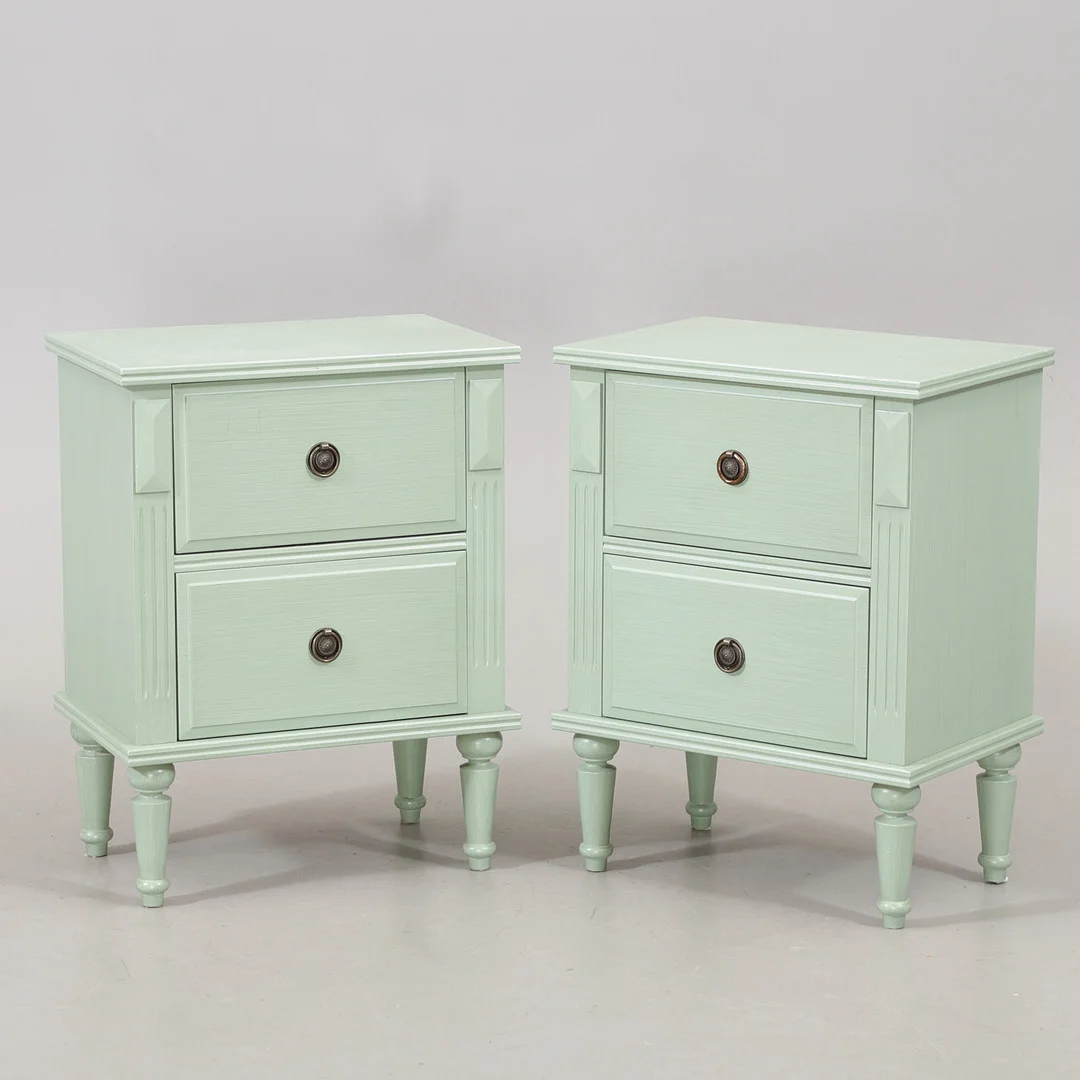 SÄNGBORD, ett par, "Mårbackaserien" Gustaviansk stil, Gåvans Fabriker AB, Solberga, 1900/2000-tal. — Cupboards, Cabinets & Shelves — Växjö Auktionskammare