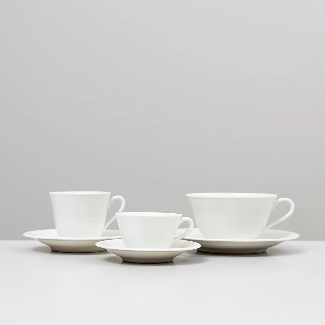 LOUISE ADELBORG. Te, Kaffe och Moccaservis, 13 delar, porslin, "Swedish Grace", Rörstrand. — European — Auktionshuset Kolonn