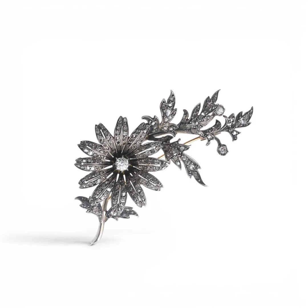 Diamonds floral brooch, late 19th Century. — Brooches & Pendants — Balclis