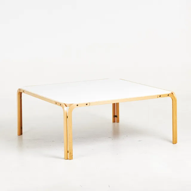 KARI ASIKAINEN. Soffbord, vit laminatskiva, björk, Artek, Finland, 1900-talets slut, omärkt.