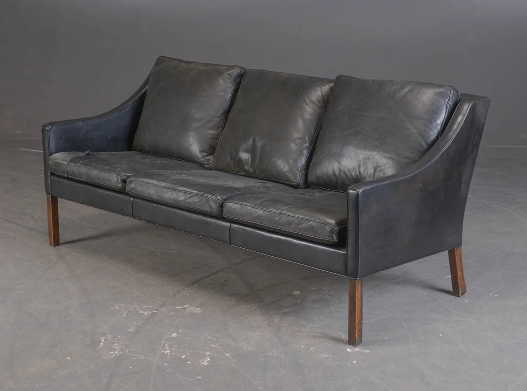 Børge Mogensen. Model 2209. Three-person sofa, — Furniture/Lounge suites, sofas — Lauritz