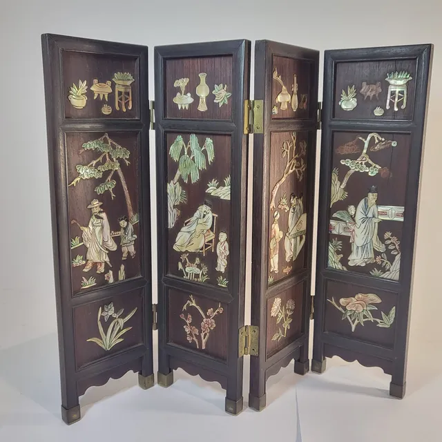 BIOMBO DE 4 HOJAS EN MINIATURA, JAPON SIGLO XX.