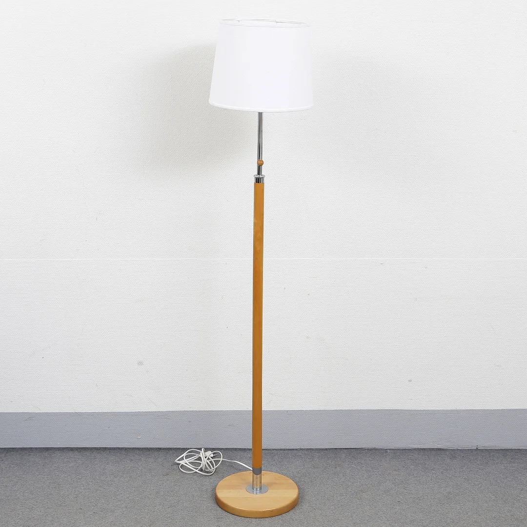 TOMAS JELINEK. Golvlampa, "Stockholm", IKEA, 1990-tal. — Floor lights — Auktionskammaren Sydost Kalmar