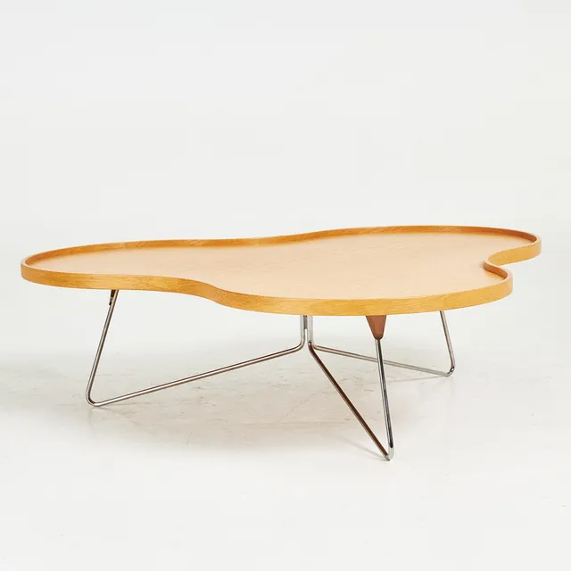 CHRISTINE SCHWARZER. soffbord, "Flower mono", Swedese, lackerad ek, chromade ben.
