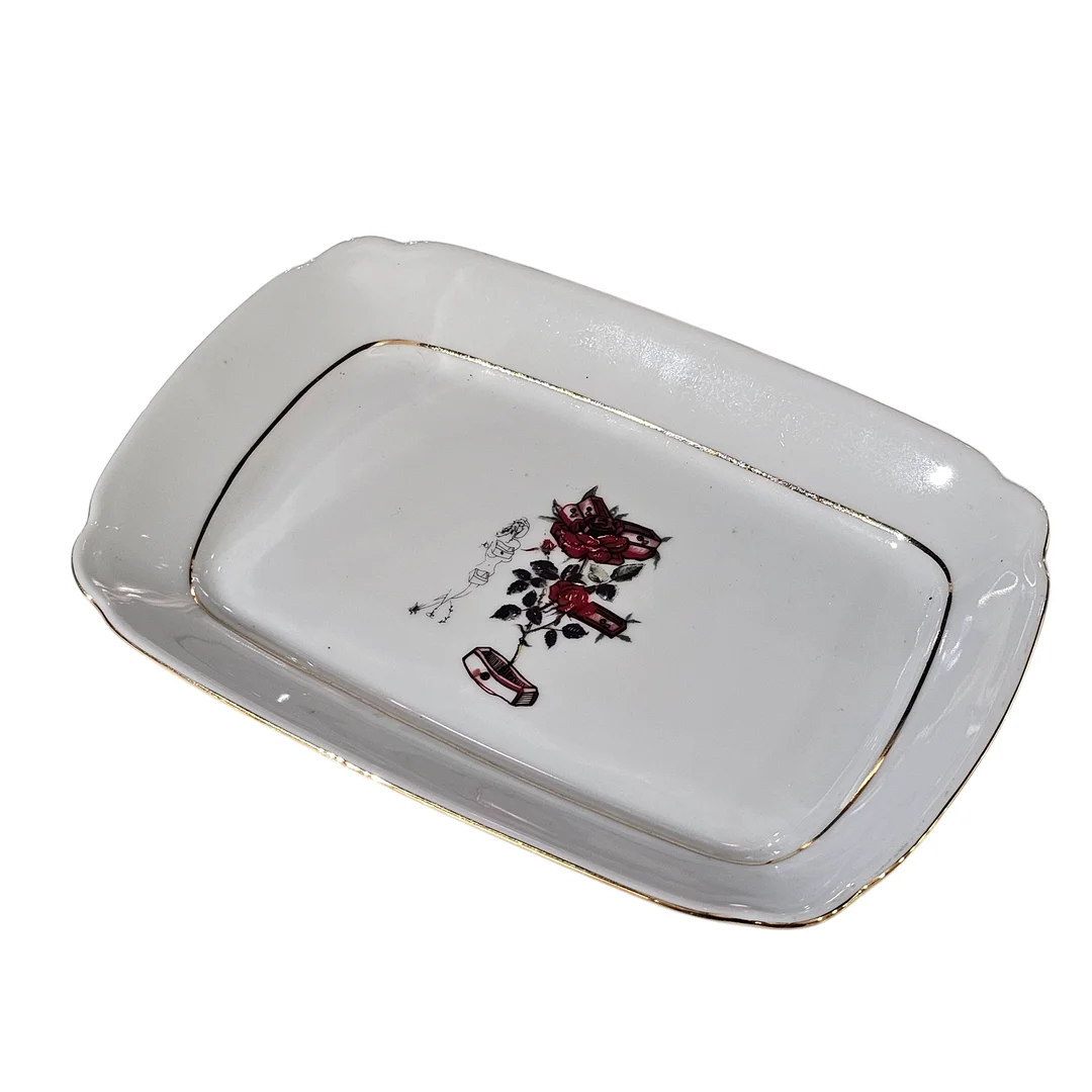 SALVADOR DALÍ. Fuente en porcelana de la serie "Las Flores Dalinianas", Numerada 130/1.000. — European — Arce Auctions