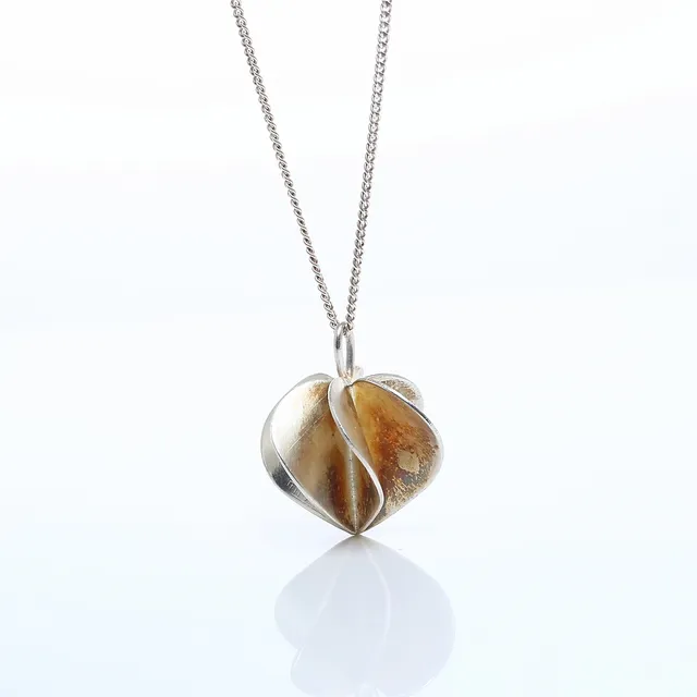HÄNGE med kedja, silver, Design Ingjerd Hanevold, David Andersen, Norge.