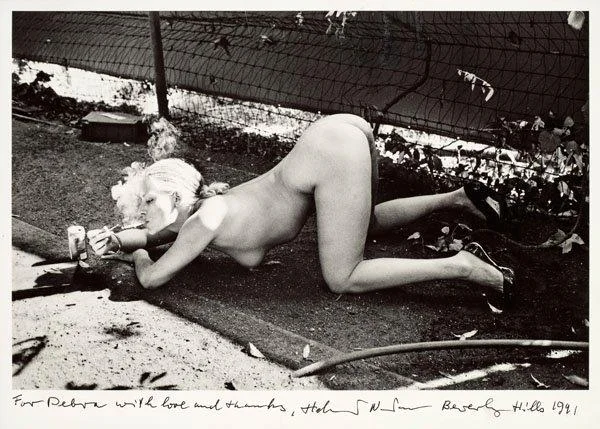 Helmut Newton, "Smoking nude". — Bukowskis