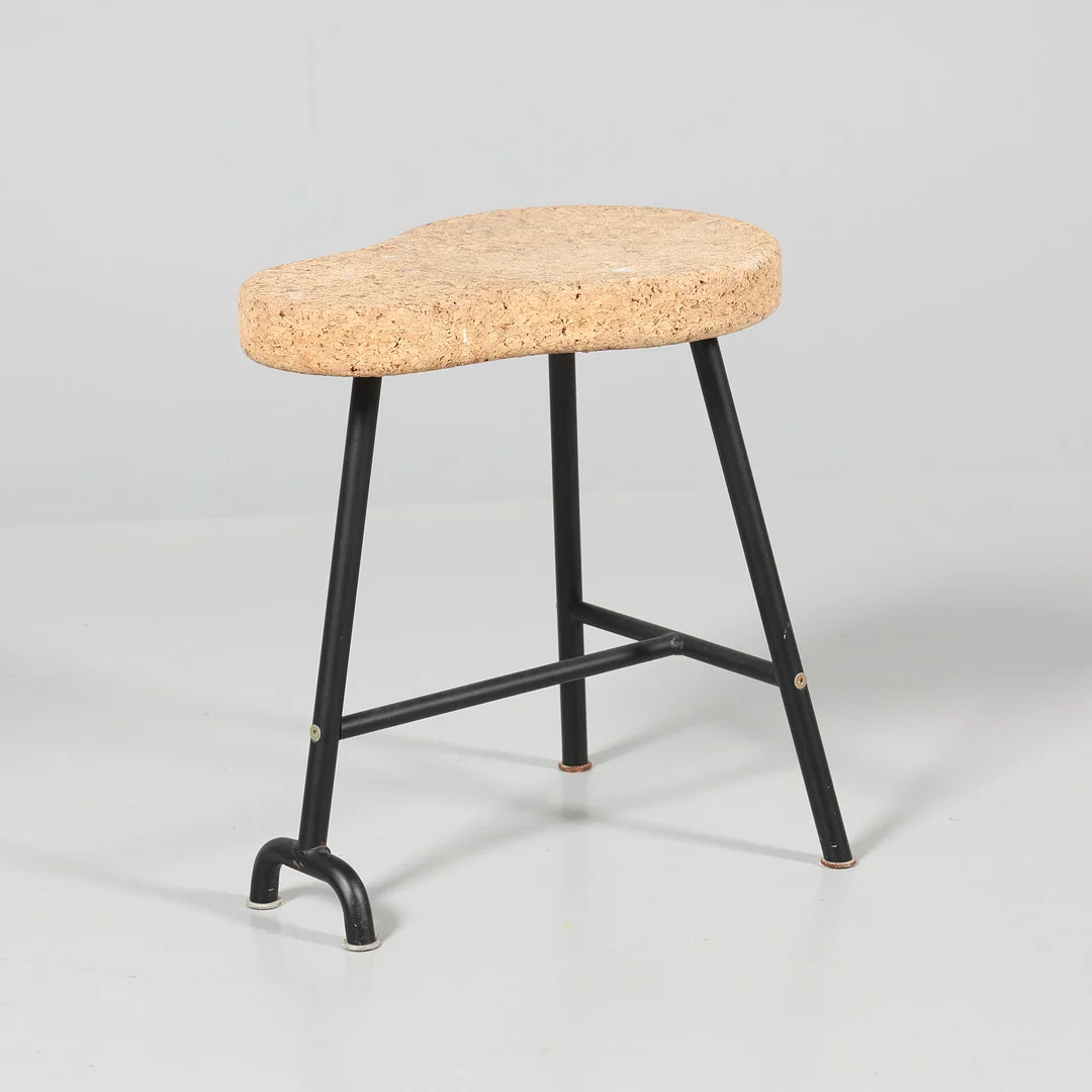 ILSE CRAWFORD. PALL, "Sinnerlig", Ikea, kork samt svarlackerat underrede. — Armchairs & Chairs — Borås Auktionshall
