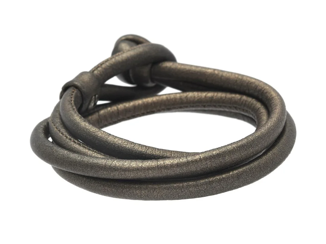 OLE LYNGGAARD, armband, läder, längd 36 cm. — Smycken/Armband — Kaplans
