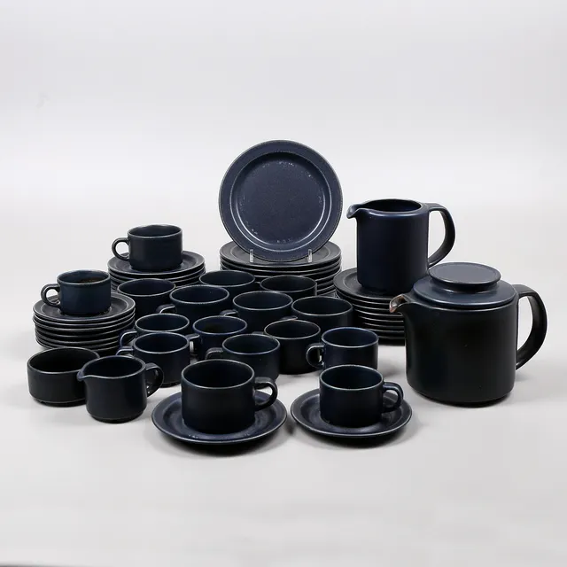 GÖRAN BÄCK. Te-/kaffeservis, 52 delar, "Korpi", Arabia, Finland, 1970-tal.