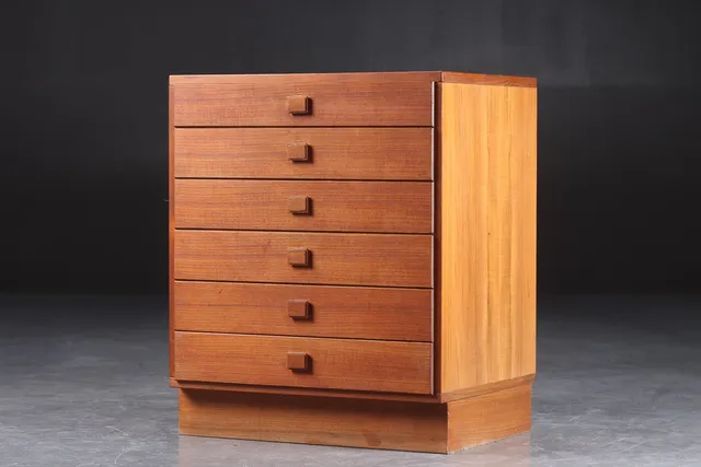 Kommode af teak, 1960'erne