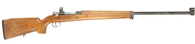 GEVÄR, fabrikat Carl Gustav, modell 63, kaliber 6,5x55, tillv.nr 471245, se-nr SE0260422.