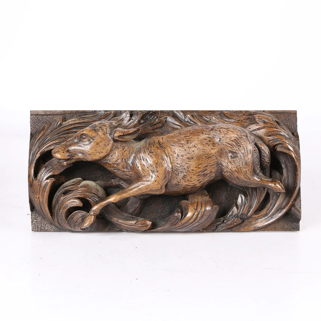 AN EARLY 18TH CENTURY CARVED PANEL. — Other — Bishop & Miller