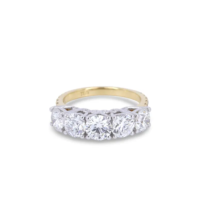 18CT GOLD (2.9CT) DIAMOND RING.