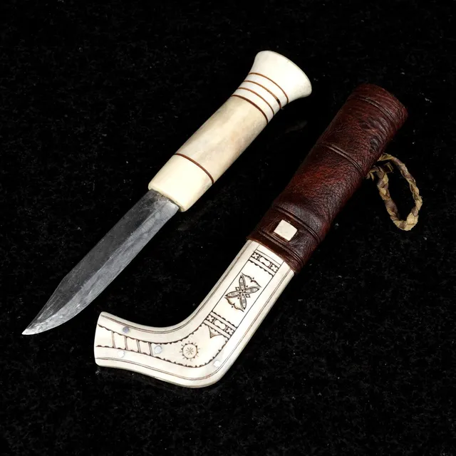 NIKOLAUS FANKKI. Halvhornskniv, Sameslöjd, Signerad 1900-tal.