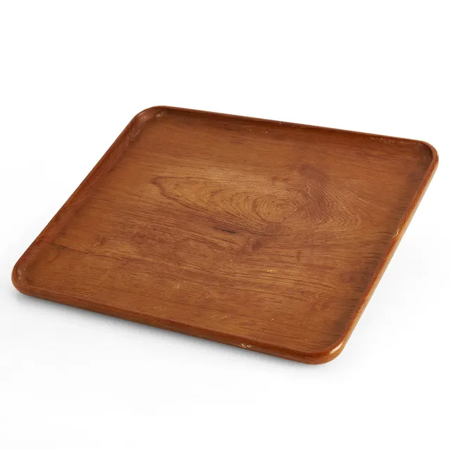 JOHNNY MATTSSON (SVERIGE, 1906–1970). Bricka, teak, Upsala Slöjd, brännmärkt, 1900-talets mitt.