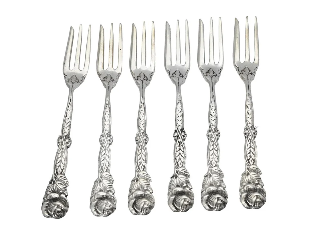 DESSERTGAFFLAR, silver, 6 st, Mattsson & Olsson Malmö 1955, längd 12,5 cm, totalvikt 93,9 g. — Silver/Matsilver — Kaplans