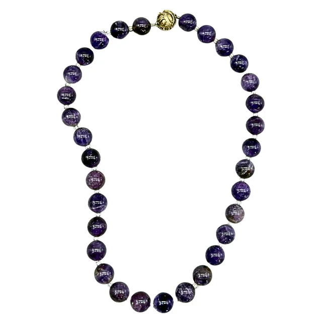 AMETHYST-PERLENKETTE MIT MAGNETVERSCHLUSS AUS 925ER SILBER.