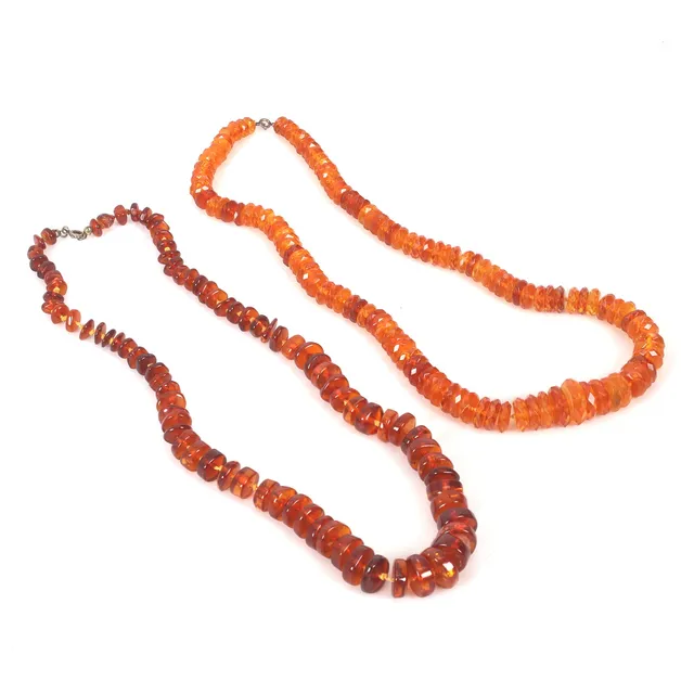 COLLIER, 2 st, bärnsten.