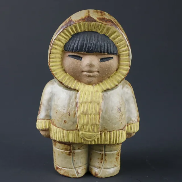 LISA LARSON. Figurin, stengods, "Eskimo", All Världens barn, Gustavsberg.