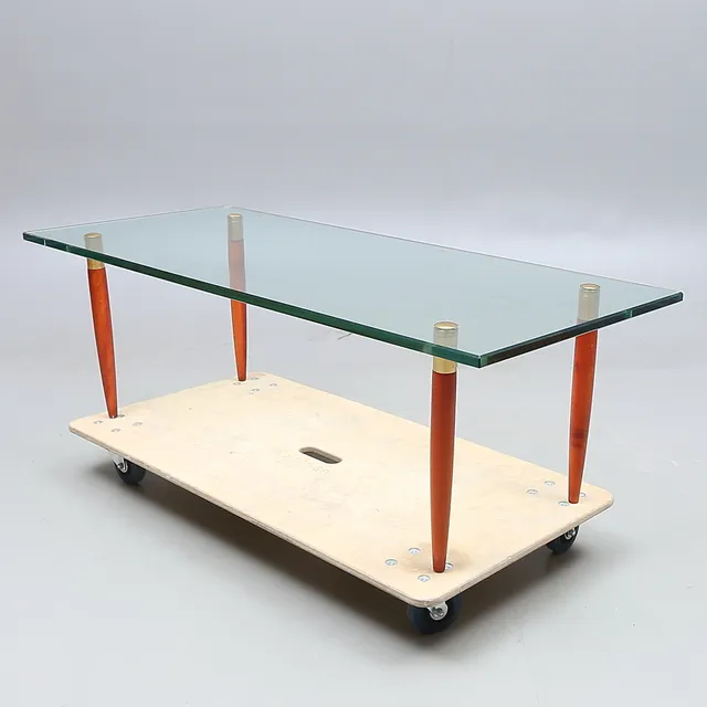 SOFFBORD, glas, 1900-talets andra hälft.