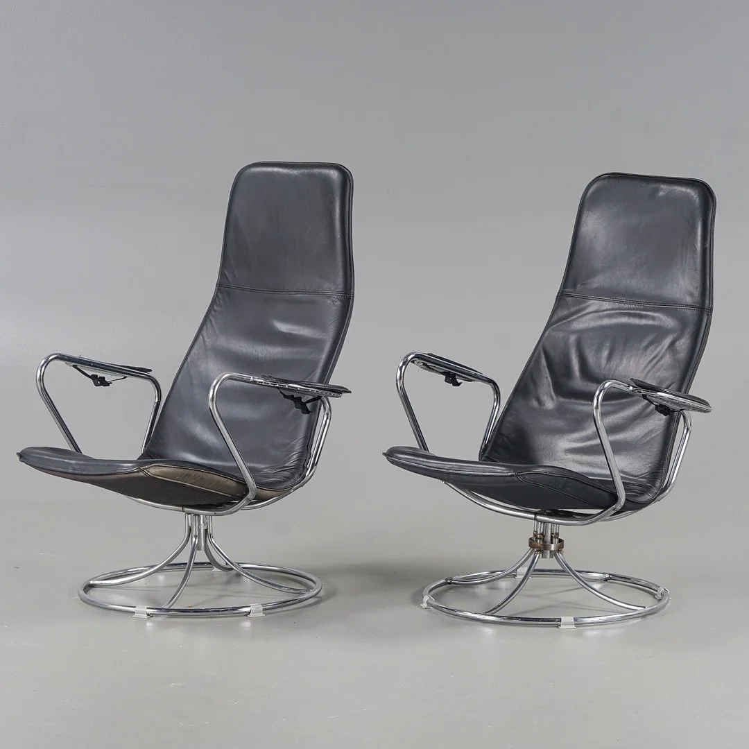 TORD BJÖRKLUND. Snurrfåtöljer, 1 par "Exen" Ikea, 1980-tal. — Armchairs & Chairs — Karlstad Hammarö Auktionsverk