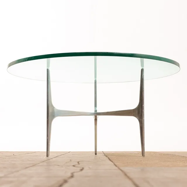 KNUT HESTERBERG. Knut Hesterberg, Ronald Schmitt, Couchtisch, Aluminium, Glas, 1960er Jahre, Deutschland.