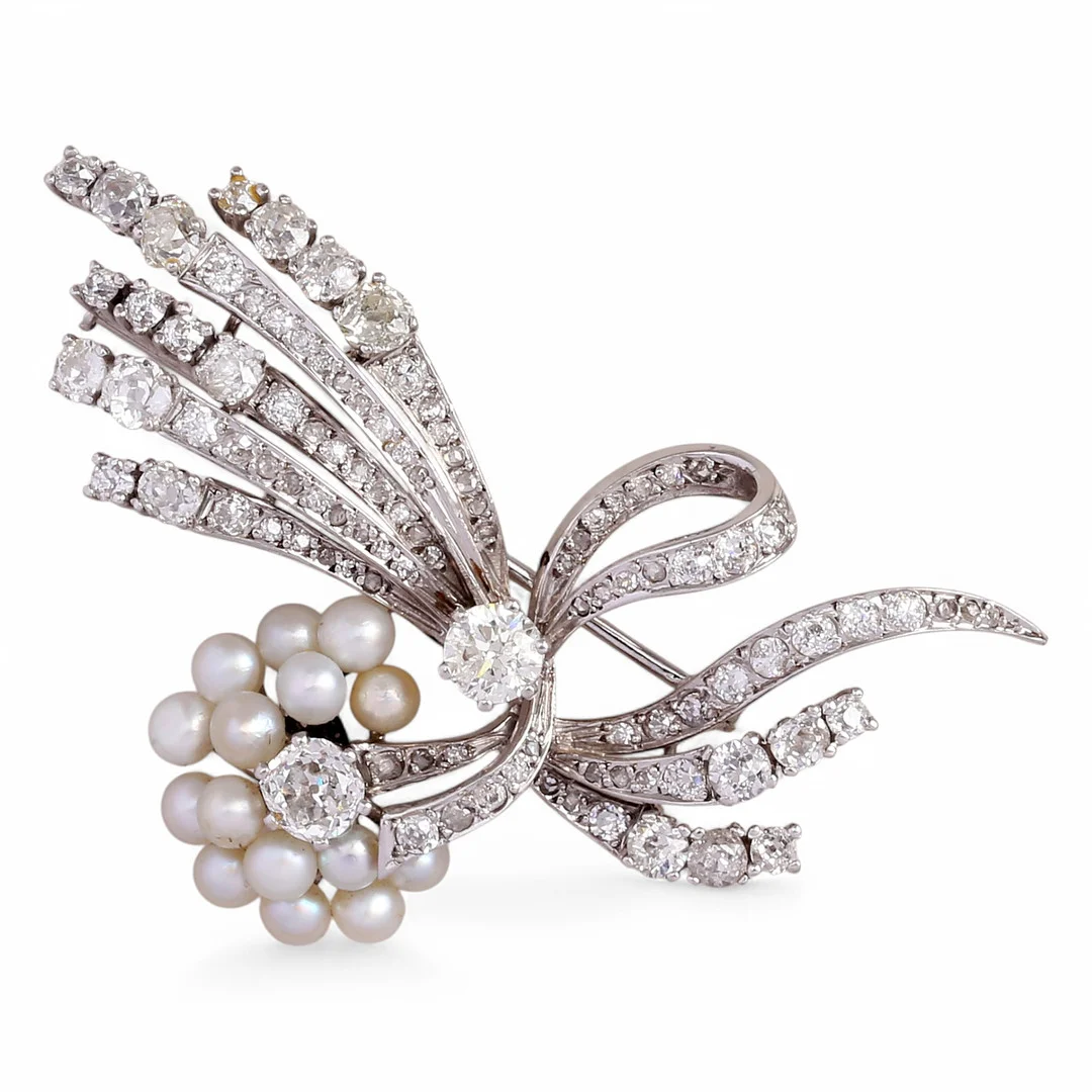 Pearls and diamonds brooch, mid 20th Century. — Brooches & Pendants — Balclis