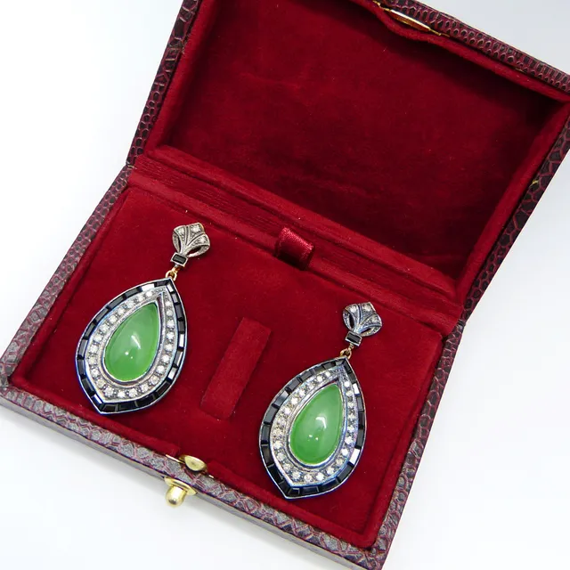 JADE, ONYX & DIAMOND EARRINGS.