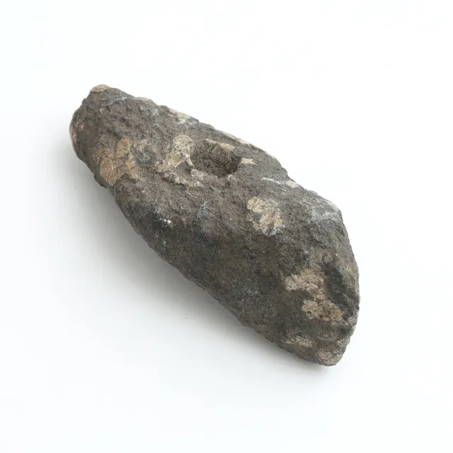 SKAFTHÅLSYXA, sten, järnålder/bronsålder.