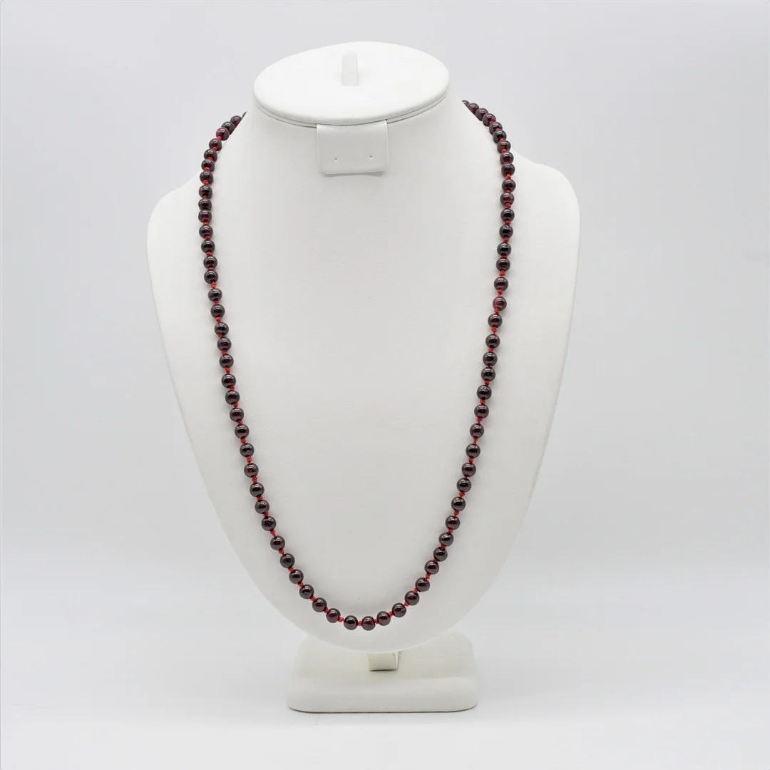 GRANAT EDELSTEIN PERLENKETTE. — Necklace — Kunst- und Auktionshaus Kleinhenz
