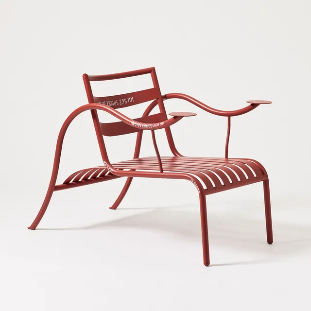 JASPER MORRISON. Fåtölj, "Thinking mans chair", rödlackerat stål, designad 1985, i produktion för Cappellini 1988.