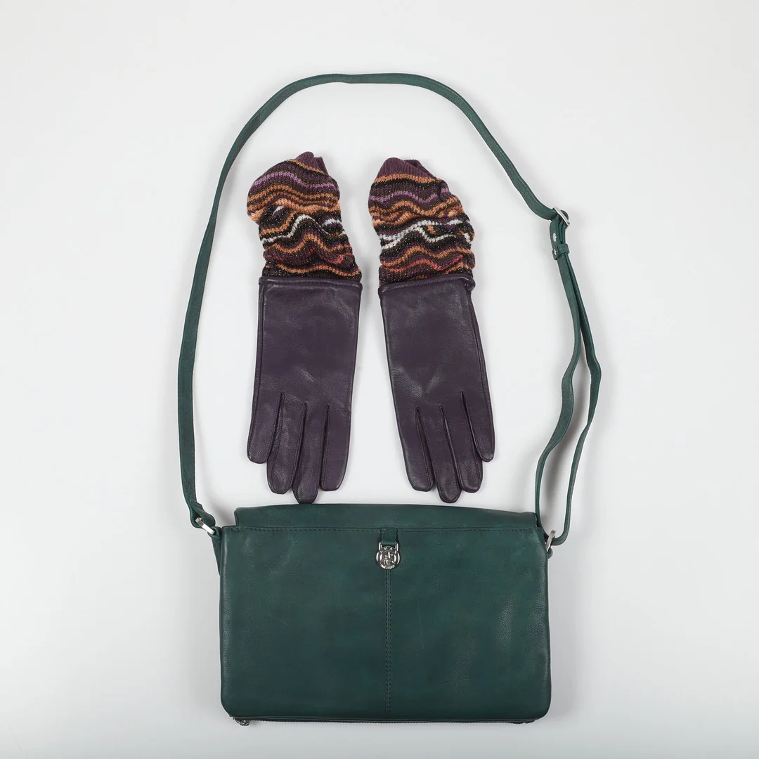 HANDVÄSKA SAMT HANDSKAR, skinn, Adax samt Missoni för Lindex. — Vintage & Designer Fashion — Helsingborgs Auktionskammare