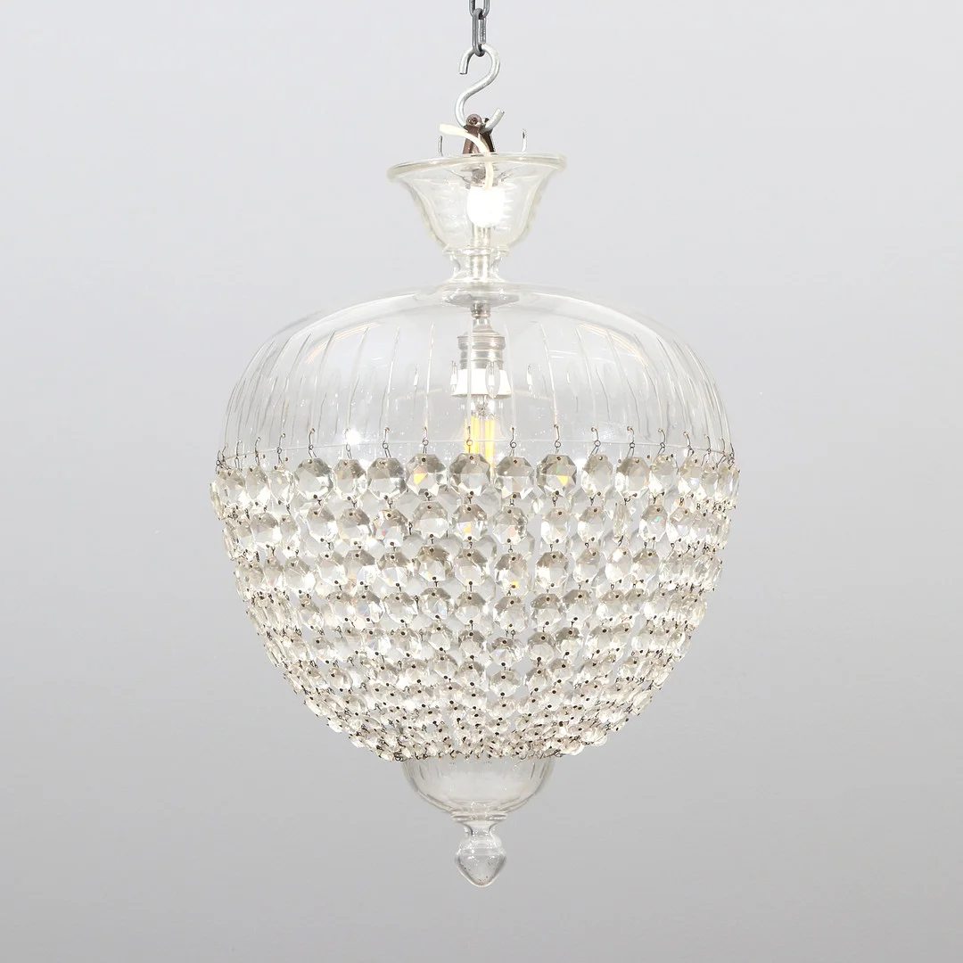 TAKARMATUR MED PRISMOR. Glas. 1900-talets första hälft. — Ceiling lights — Skånes Auktionsverk