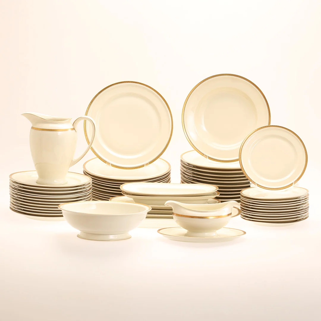 MATSERVIS, 57 delar, porslin, "Winifred", Rosenthal. — European — RA Auktionsverket Norrköping