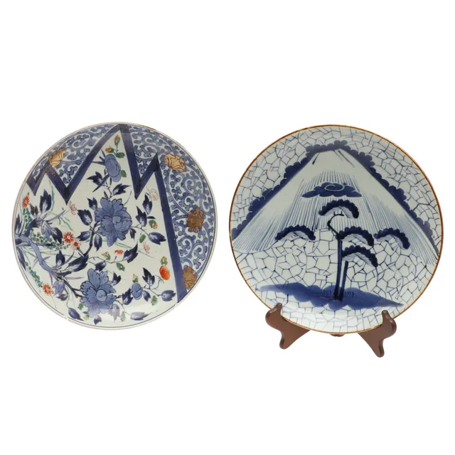 LARGE JAPANESE PORCELAIN DISHES.