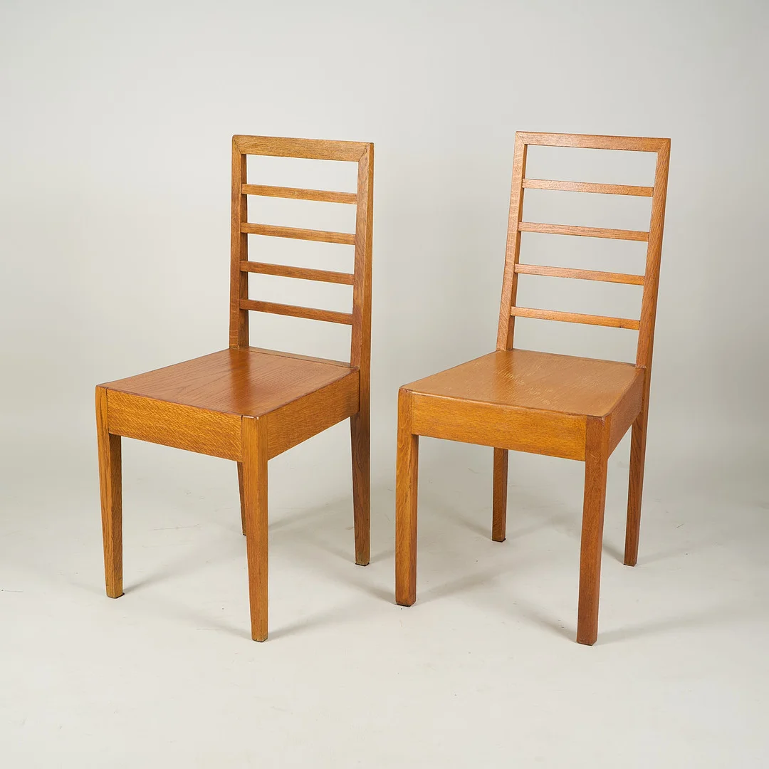 ELIEL SAARINEN. STOLAR, 2 st. "H-stol", ca 1910, för Statens Järnvägar, administrationshuset. — Armchairs & Chairs — Stockholms Auktionsverk Helsinki