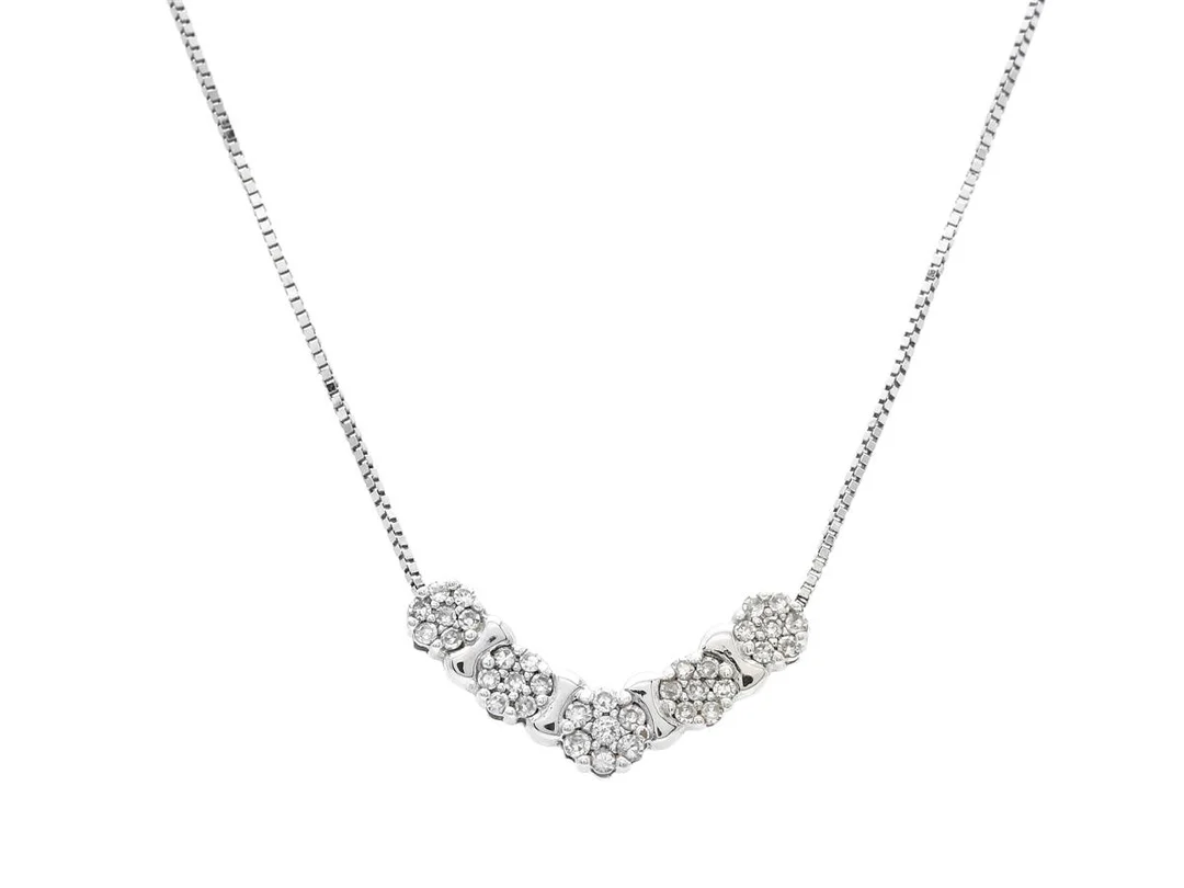 COLLIER, 18K vitguld, 35 åttkantslipade diamanter ca 0,18 ctv, längd 43-45 cm, vikt 2,5 g. — Smycken/Collier — Kaplans