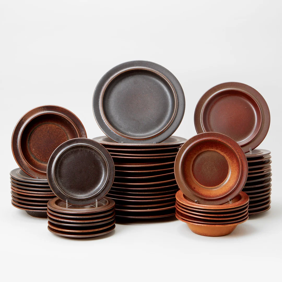 ULLA PROCOPÉ. Servis, "Ruska", ca 71 delar. Arabia. — Tableware — Göteborgs Auktionsverk