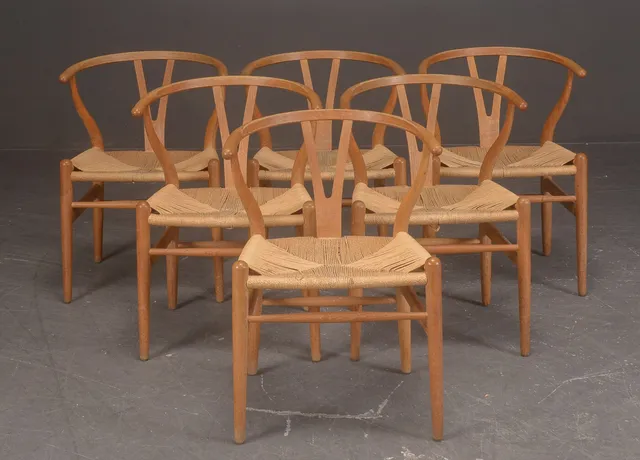 Hans J. Wegner for Carl Hansen & Son. Model Y-chairs/ CH24. Six chairs made in oakwood (6)